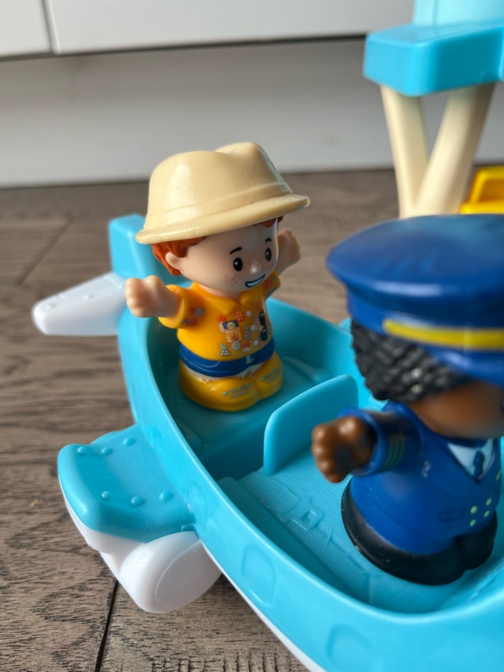 💘Fisher Price Airport Playset - Picture 3 of 7